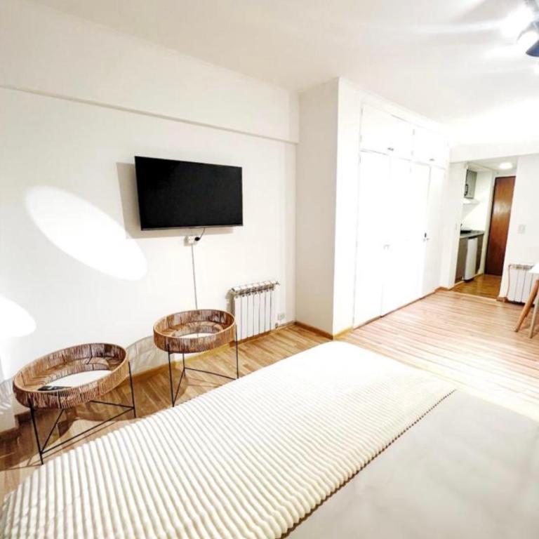 Dpto Moderno Céntrico con vista al Lago - Apartment - 8