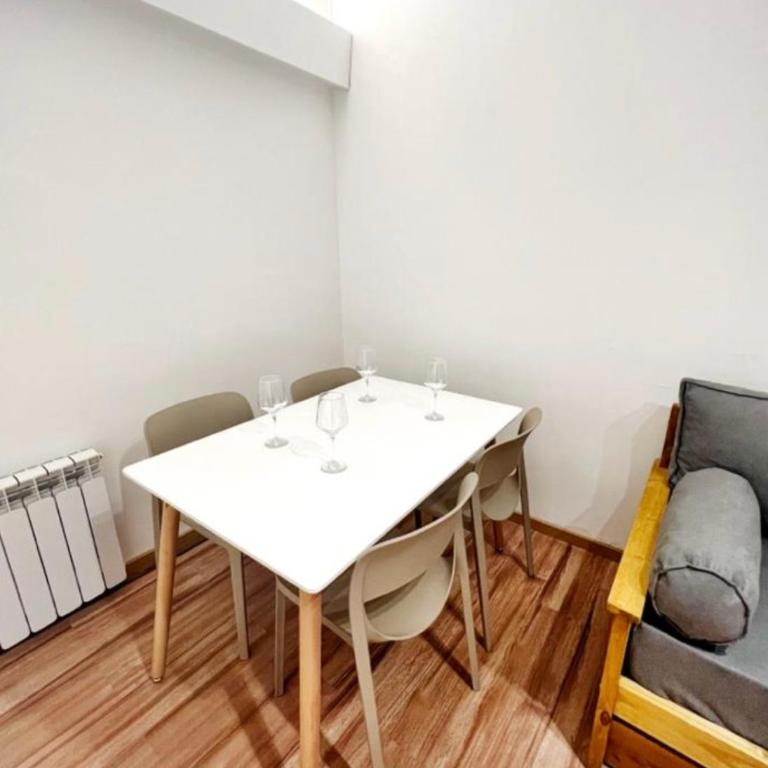 Dpto Moderno Céntrico con vista al Lago - Apartamento - 10