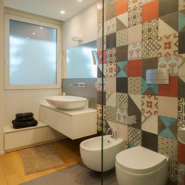 Renny House - Large modern apartment with panoramic terrace - Two-Bedroom Apartment - 16