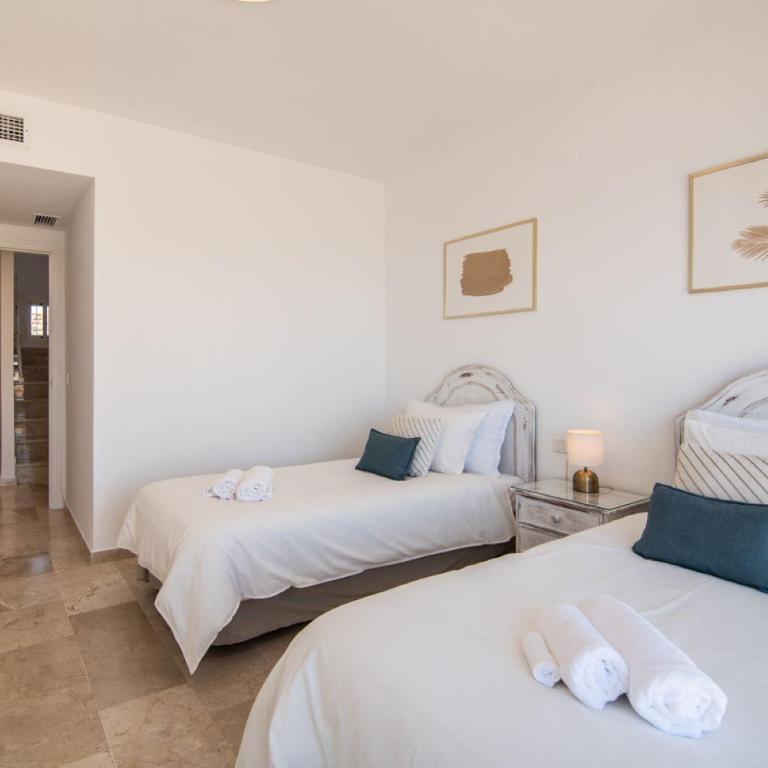 Beachfront PENTHOUSE - El MIRADOR DE BERMUDA BEACH - Apartamento de 3 dormitorios - 46