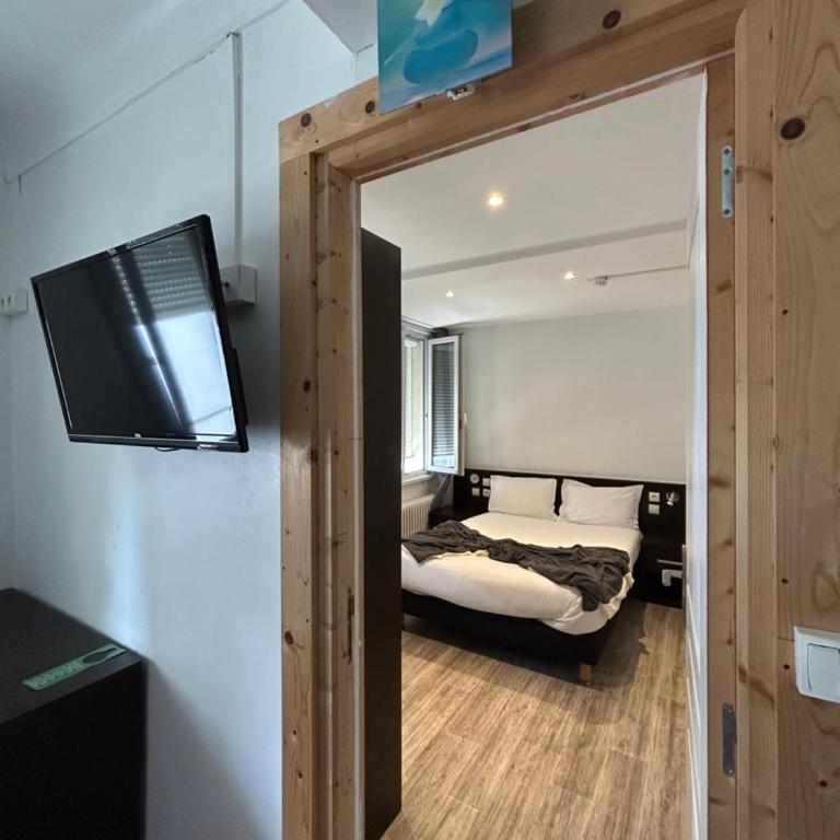 Hotel Au Spatial Centre Gare - Chambre Familiale - 9