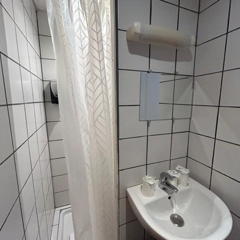 Hotel Au Spatial Centre Gare - Chambre Familiale - 4