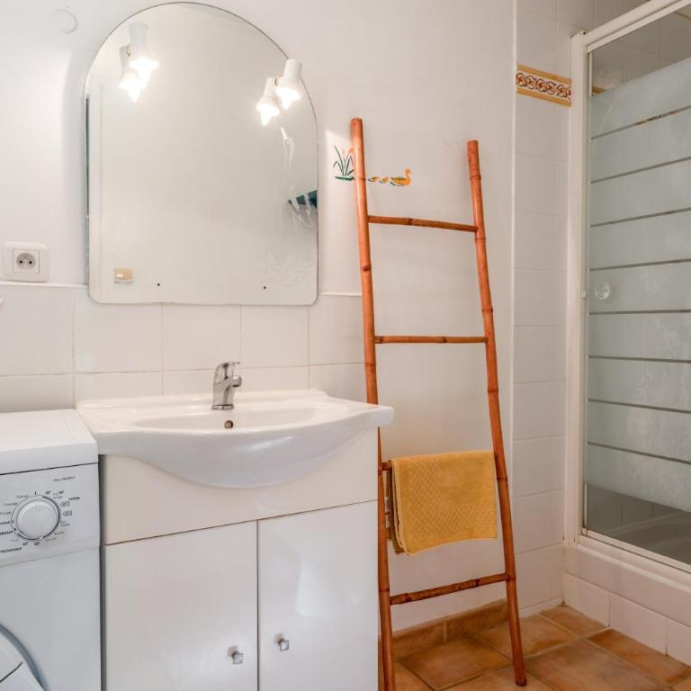 La Loutre - One-Bedroom House - 10