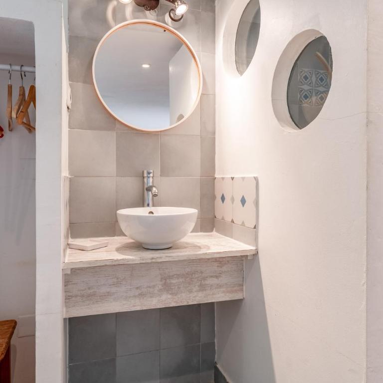 La Tonnelle - One-Bedroom Apartment with Garden View - 9