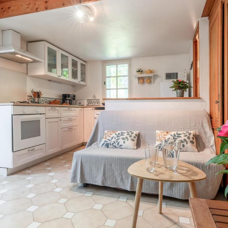 La Tonnelle - One-Bedroom Apartment with Garden View - 2