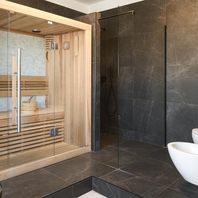 Prestige Apartment With Sauna And Free Parking - M4 - Appartamento con 2 Camere da Letto - 28