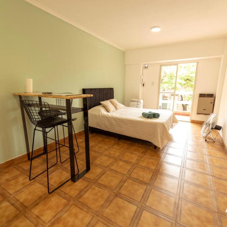 Estudio equipado a metros de Boulevard Galvez - Apartamento de 1 dormitorio - 1