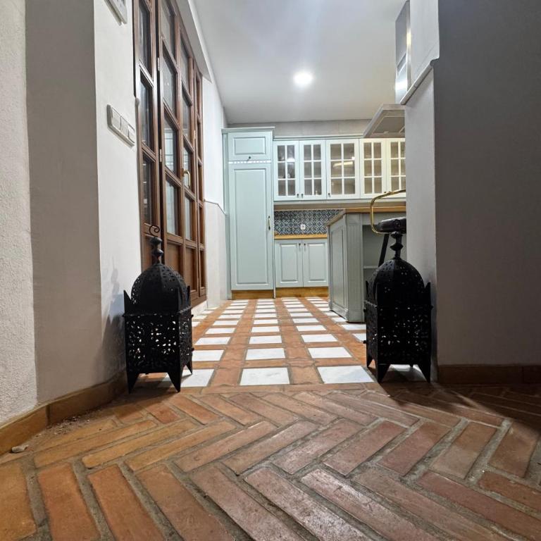 10 pax Downtown The Emir's Villa Free Parking - Villa - 75