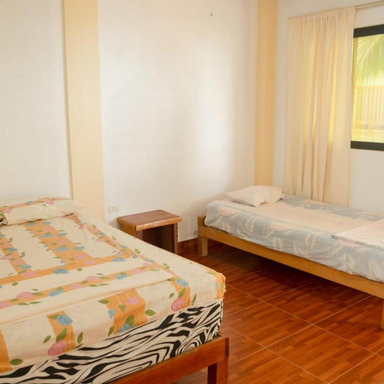 Dylan Beach - Family Room - 12