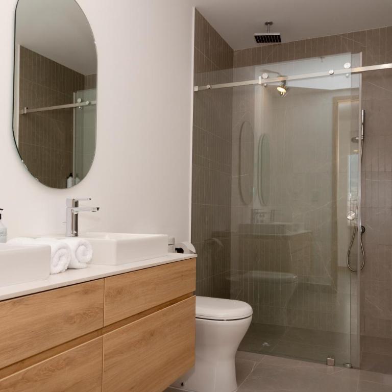 Top Rentals EpiQ - Two-Bedroom Apartment - 12
