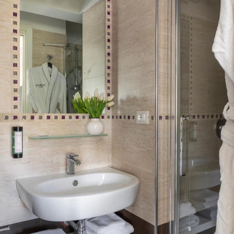 NAMAN HOTELLERIE - Condotti - Camera Matrimoniale - 1