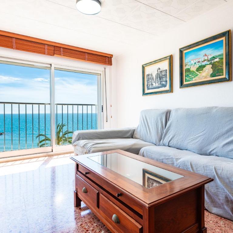 Apartamento Blau Mar en Paseo Marítimo con WiFi - Apartment - 3