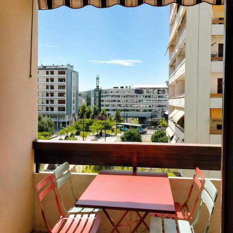 T3 Hypercentre Annecy - Lac & Garage - Tout à pied - Two-Bedroom Apartment - 13