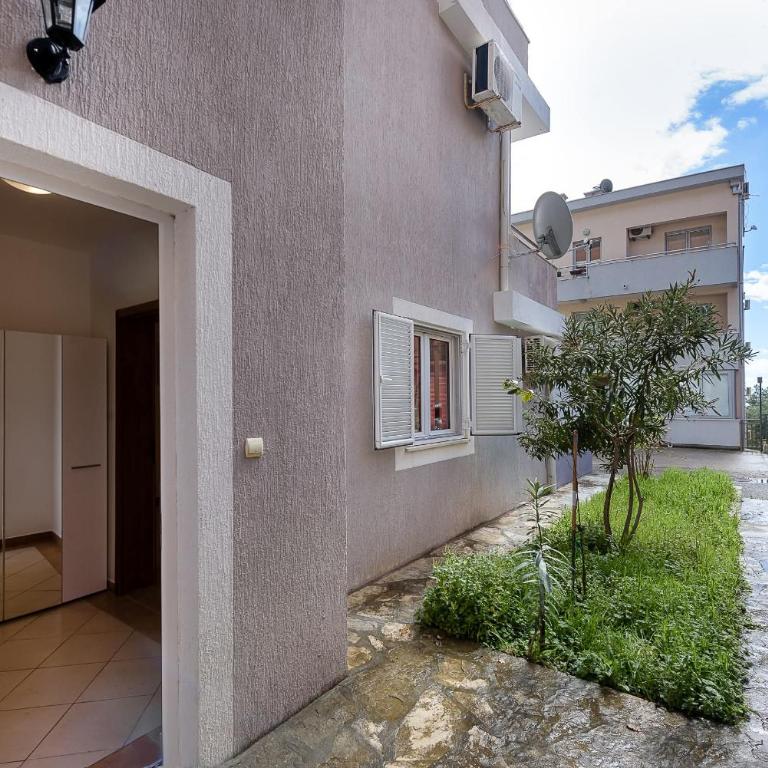 Mango Apartment Petrovac - Family Studio - 14