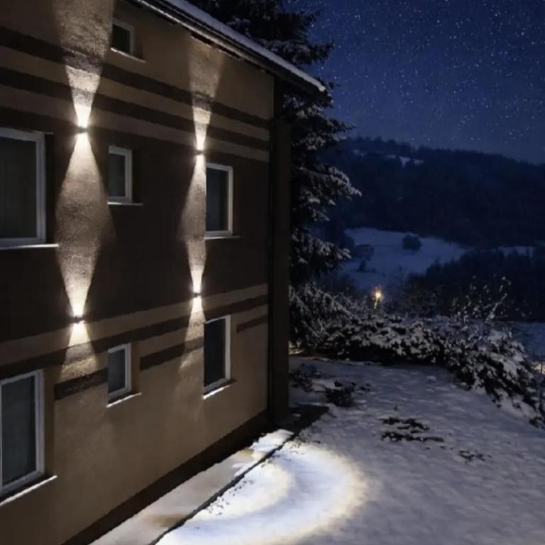 The Forest Gate Pale- Luxury Apartment with Pool & Jacuzzi - One-Bedroom Apartment - 2