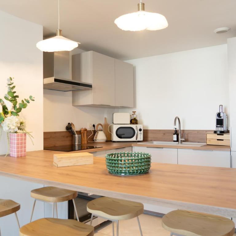 Maison Galante Apartment - Rue Sainte - Appartement avec Douche - 6