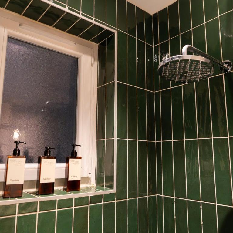 Maison Galante Apartment - Rue Sainte - Appartement avec Douche - 13