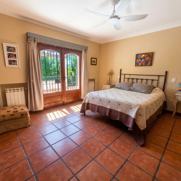 Desconecta en Gran Casa Premium - Con Piscina - Casa de 4 dormitorios - 9