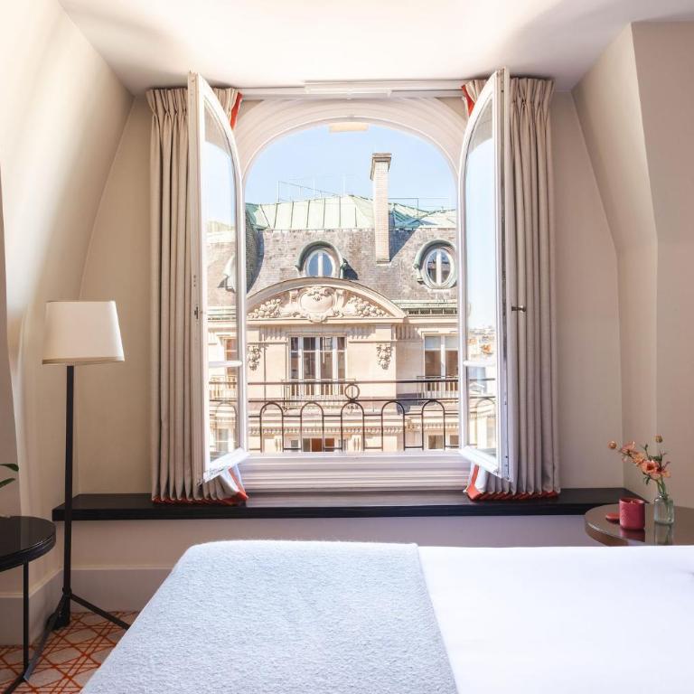 Hotel Montalembert - Suite Junior avec Bouteille de Champagne - 1