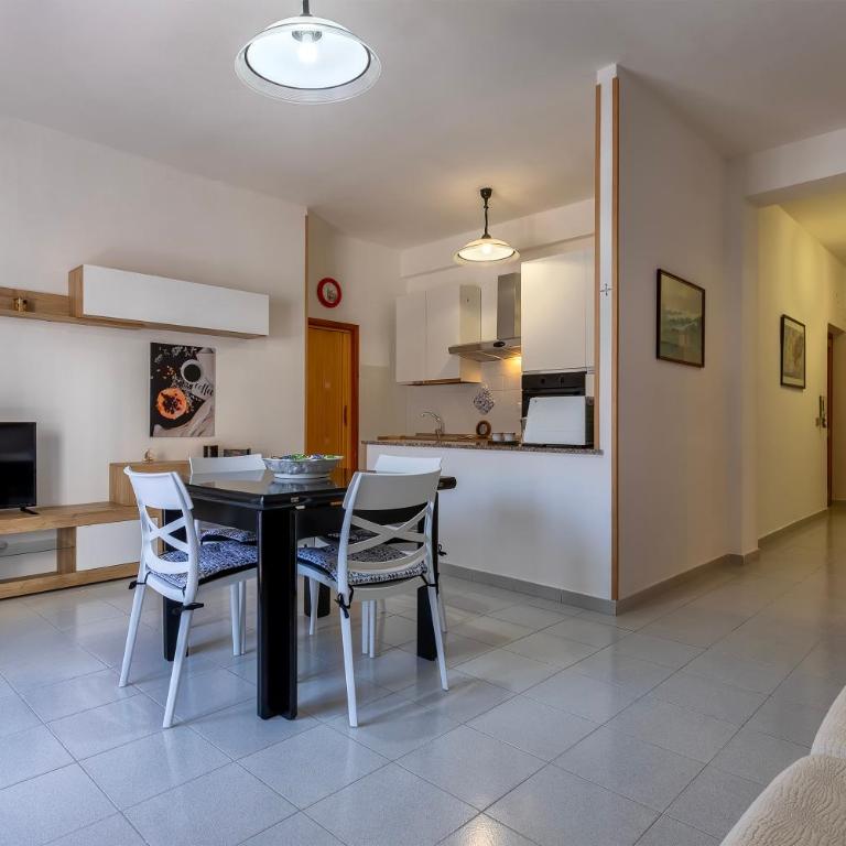 Itadhome - "A un passo dal mare" , parcheggio privato, spiagge a 200mt - Two-Bedroom Apartment - 17