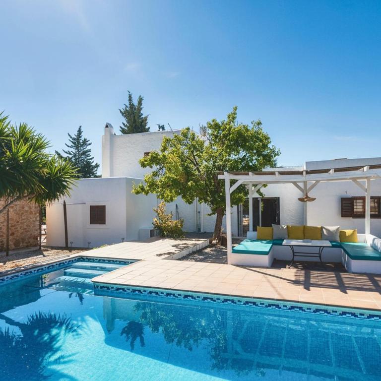 8 Guests Large Villa near Bossa Beaches & Airport - Villa - 7
