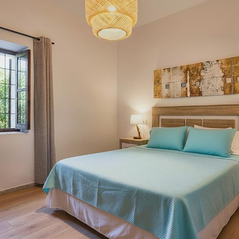 8 Guests Large Villa near Bossa Beaches & Airport - Villa - 18