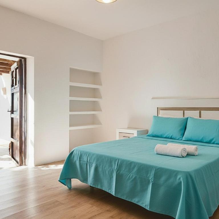 8 Guests Large Villa near Bossa Beaches & Airport - Villa - 31