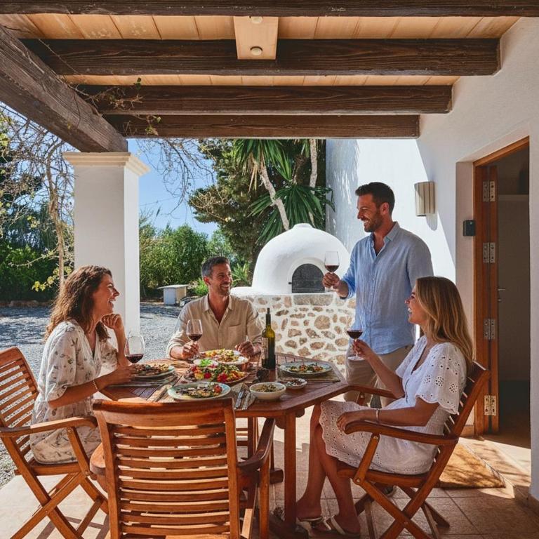 8 Guests Large Villa near Bossa Beaches & Airport - Villa - 12