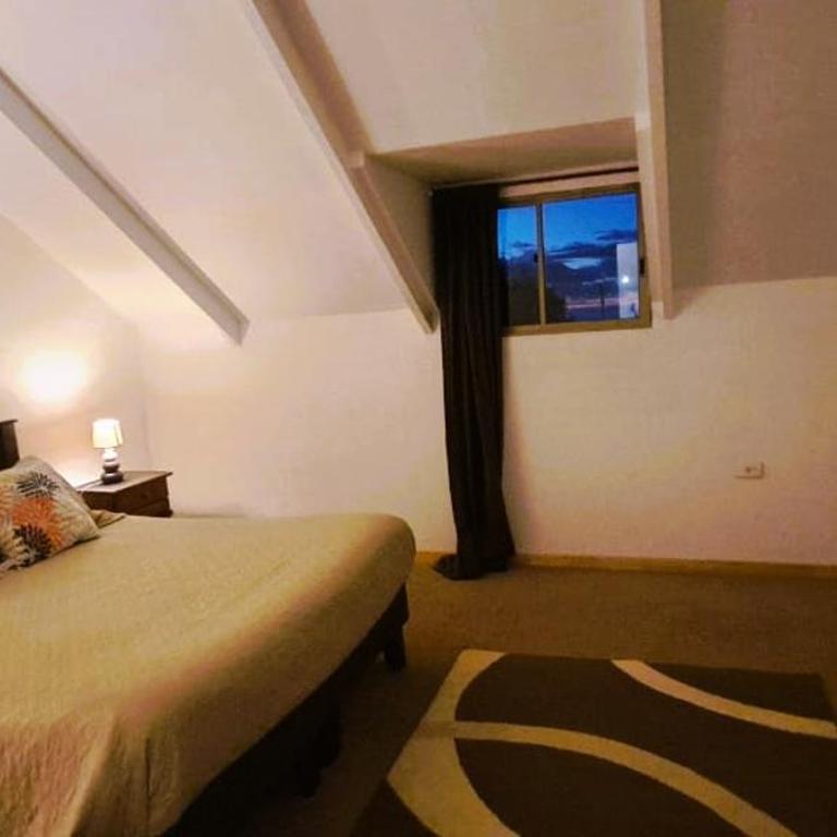 Hare Te Maori - Three-Bedroom House - 14