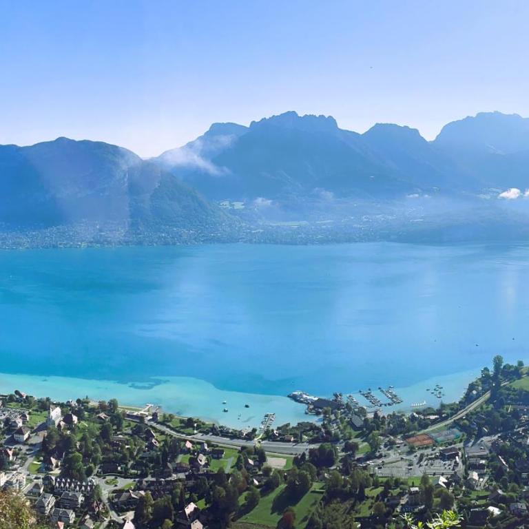 Les Glycines Spacieux appartement 6 pers avec Jardin à 200m du Lac - Apartment mit 3 Schlafzimmern - 1