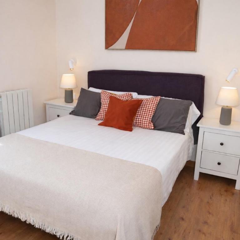 Tibidabo Apartments - One-Bedroom Apartment with Terrace - 12