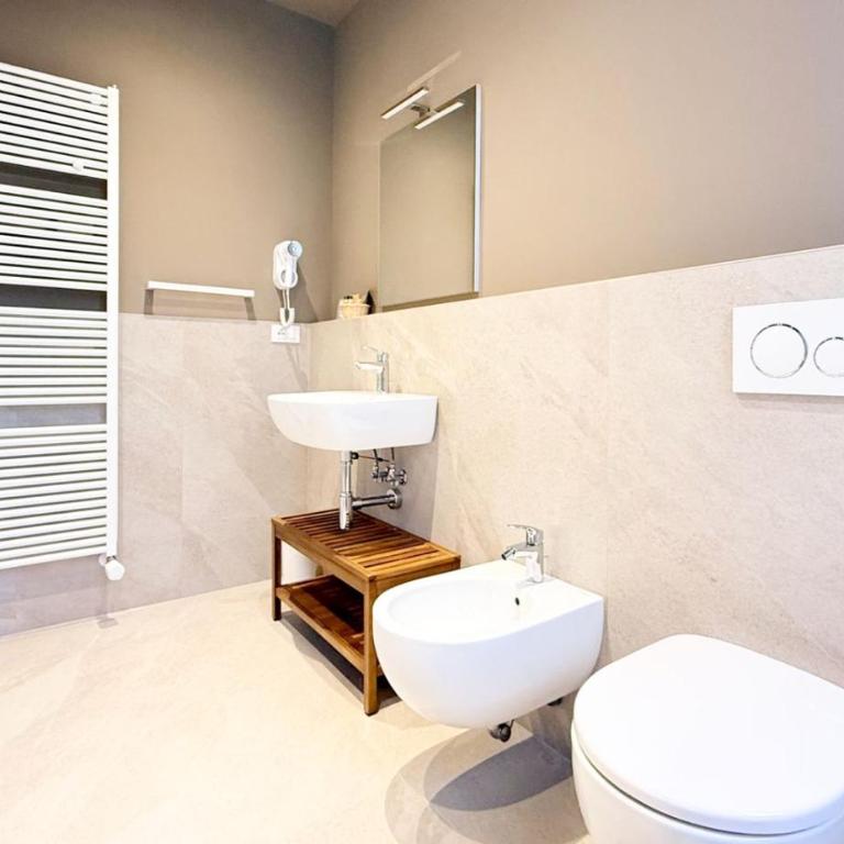 Saragozza114 - Large Double or Twin Room - 4