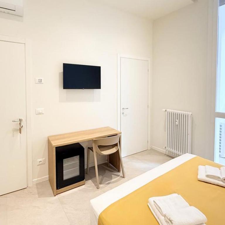 Saragozza114 - Large Double or Twin Room - 2