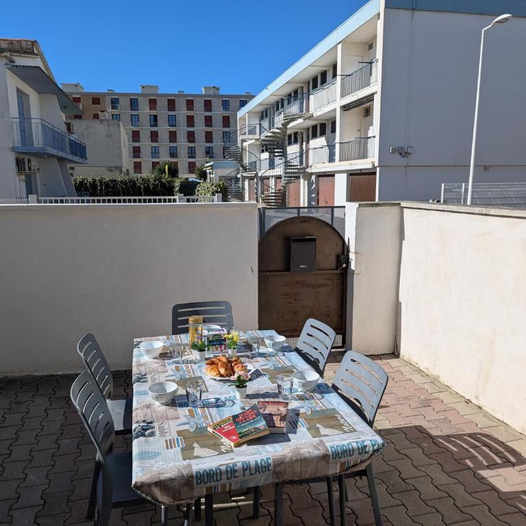 Sol-y-Days California, Superbe appartement rénové en RDC avec Parking, belle terrasse ombragée, à 200m de la plage - Apartment mit Terrasse - 3