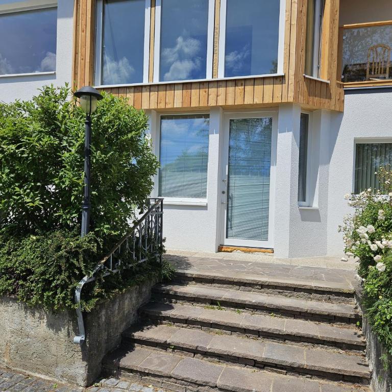 Haus am Hügel - Apartment - 1