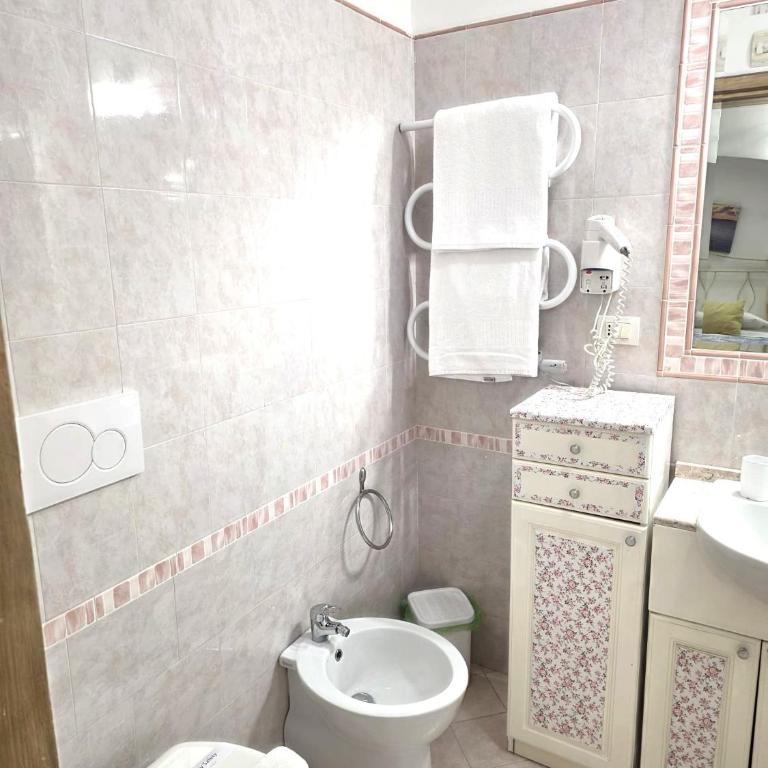 Maristella - Appartamento con 2 Camere da Letto e Vista Mare - 15