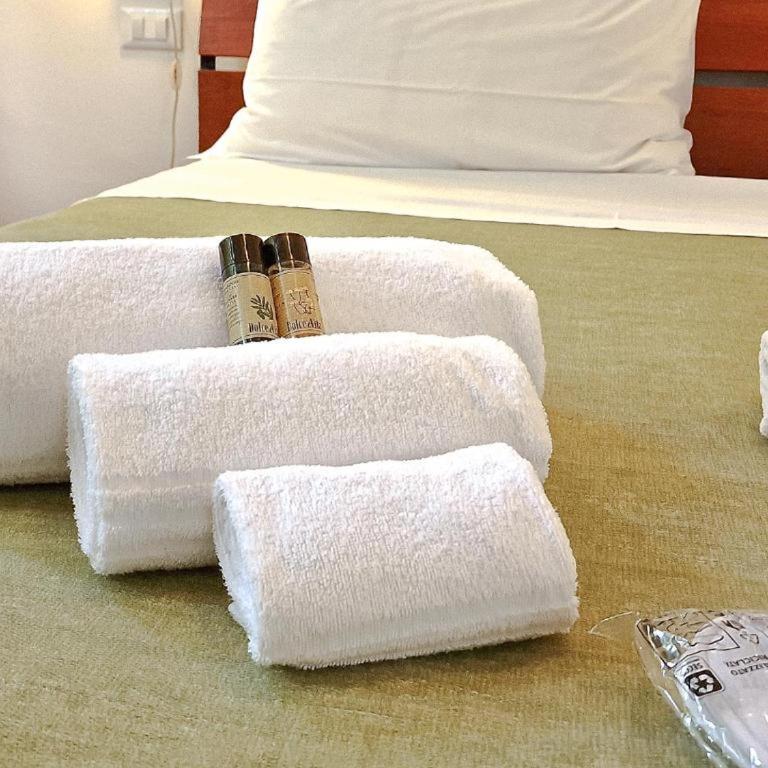Charme on the Bridge - City Center - Two-Bedroom Apartment - 13