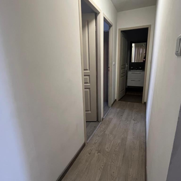 Loft Moderne rénové Clim Fibre 10 min centre à pied - Two-Bedroom Apartment - 44