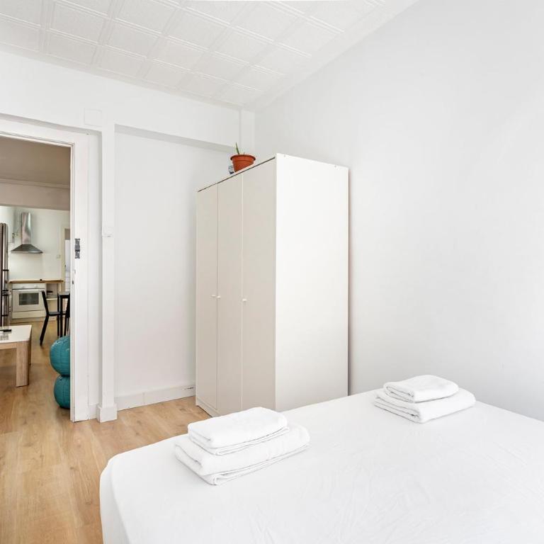 GuestReady - Comfort in Valencia - Three-Bedroom Apartment - 9