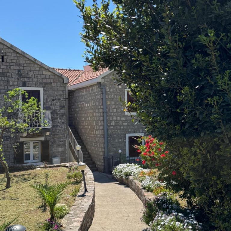 Petrovac apartments - Two-Bedroom Apartment - 1