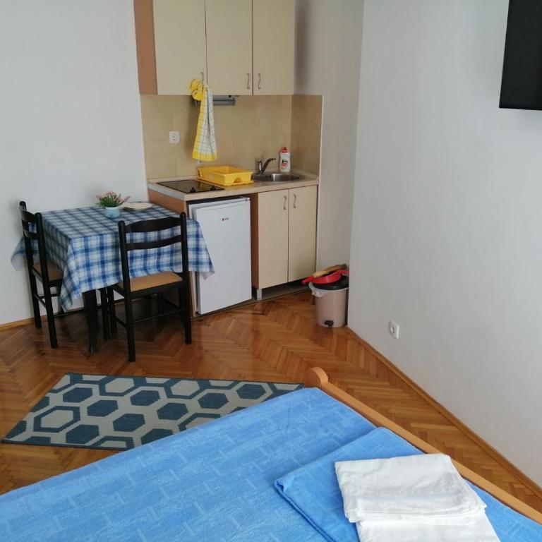 Petrovac apartments - Two-Bedroom Apartment - 6