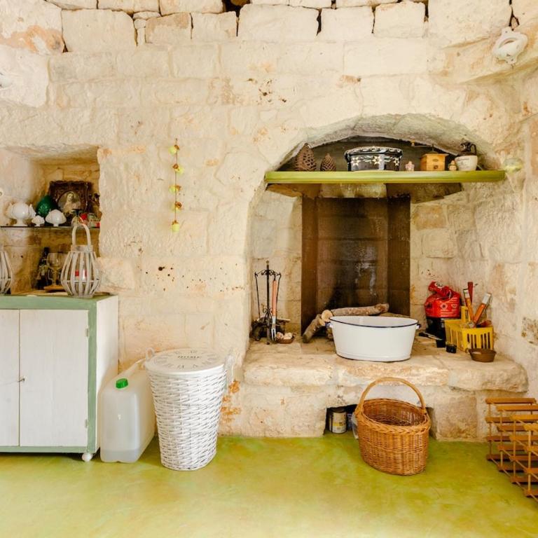 Ostuni Trullo di Charme with pool - Two-Bedroom House - 30