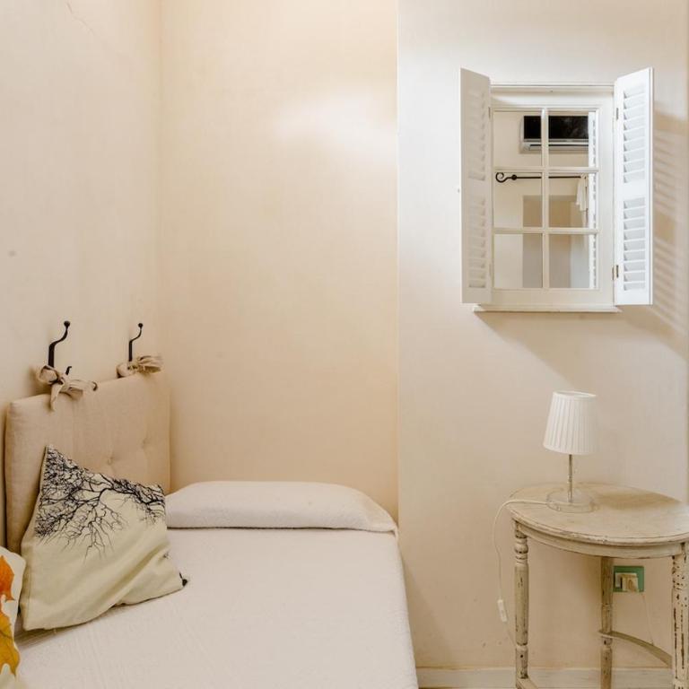 Ostuni Trullo di Charme with pool - Two-Bedroom House - 26