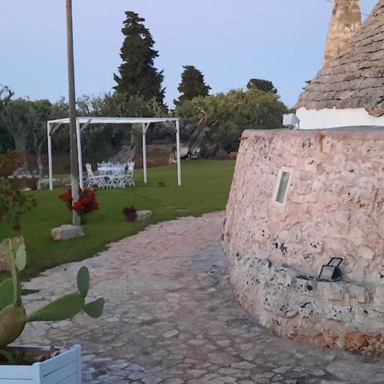 Ostuni Trullo di Charme with pool - Two-Bedroom House - 7