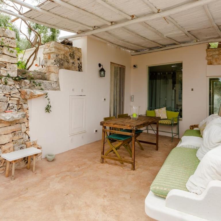 Ostuni Trullo di Charme with pool - Two-Bedroom House - 15
