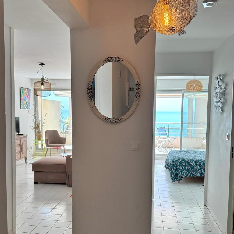 Vue mer, 2 chambres terrasse piscine et garage - Apartment mit 2 Schlafzimmern und Meerblick - 10