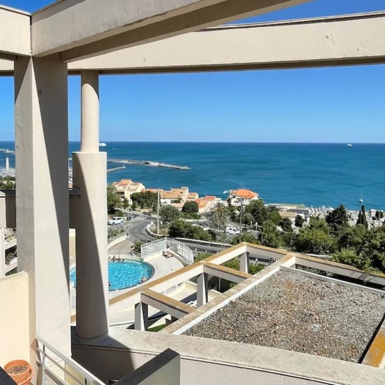 Vue mer, 2 chambres terrasse piscine et garage - Apartment mit 2 Schlafzimmern und Meerblick - 3