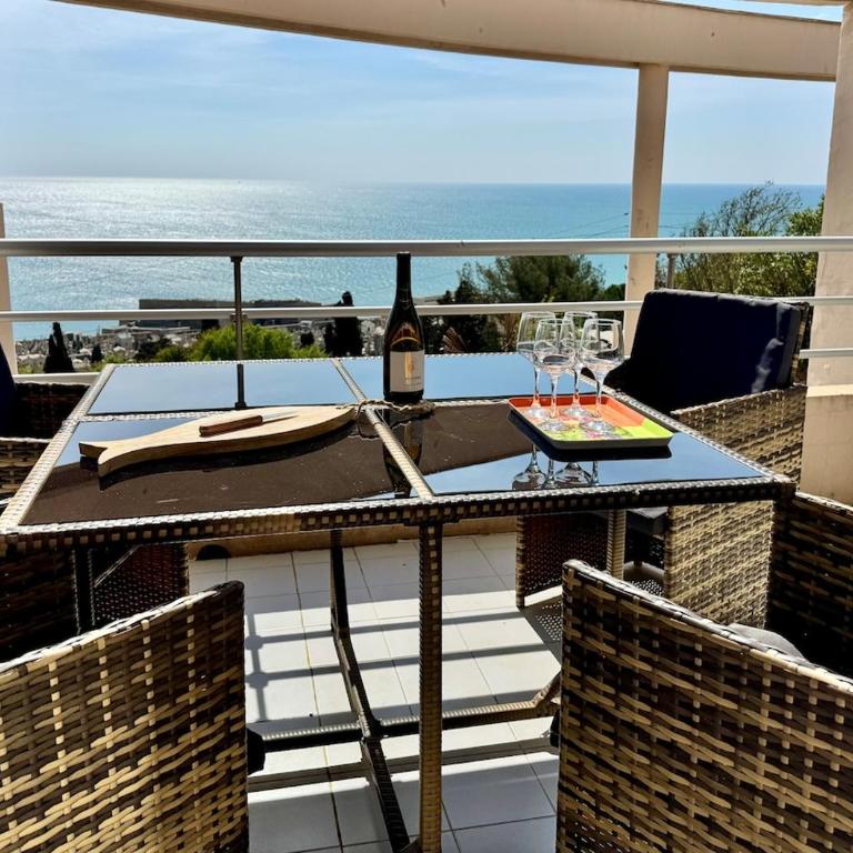 Vue mer, 2 chambres terrasse piscine et garage - Apartment mit 2 Schlafzimmern und Meerblick - 1