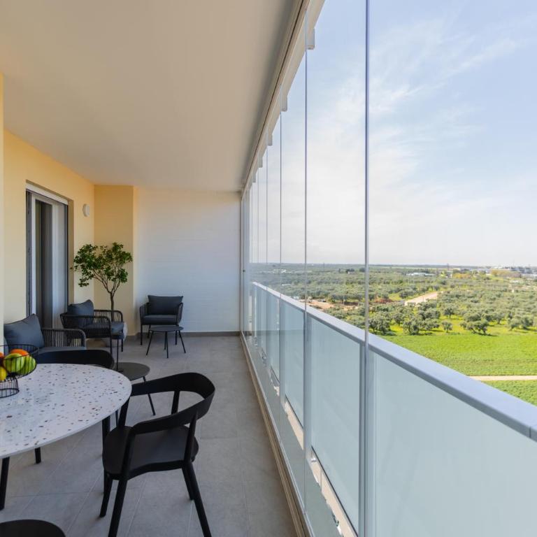 Campo's Guest House Airport - Luxury Quadruple Room - 24