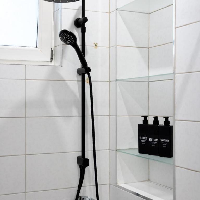 Stylish Apartment with Free WiFi 3 min to BIG Mall Quiet and Well Connected - Apartman sa 1 Spavaćom Sobom - 15